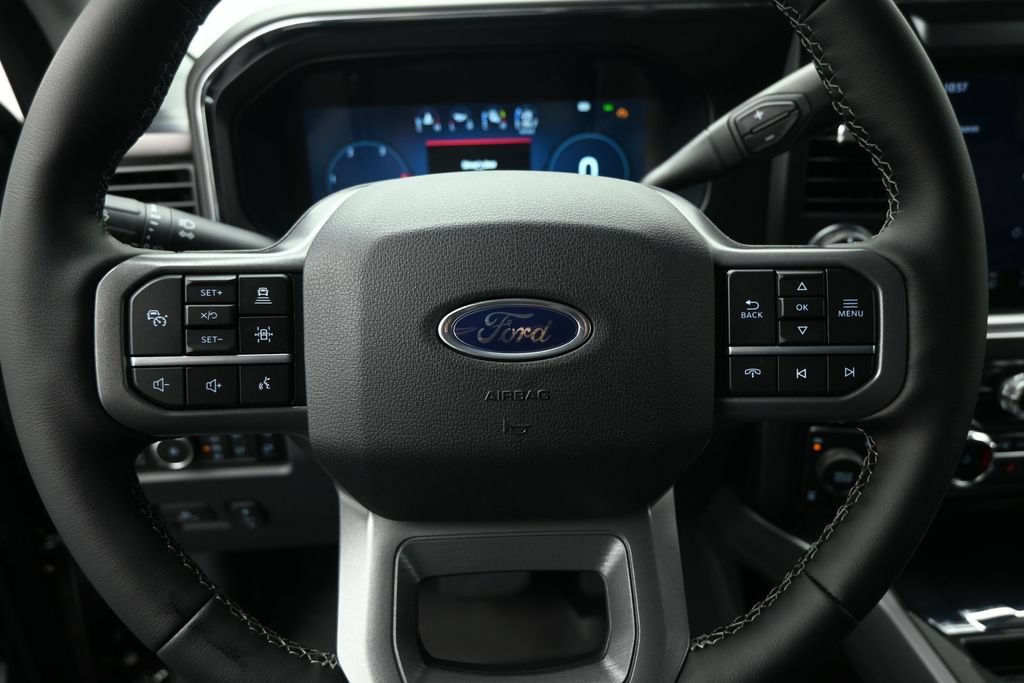 New 2026 Ford F250 Lariat w/ Black Appearance Package AWD/4WD image 12