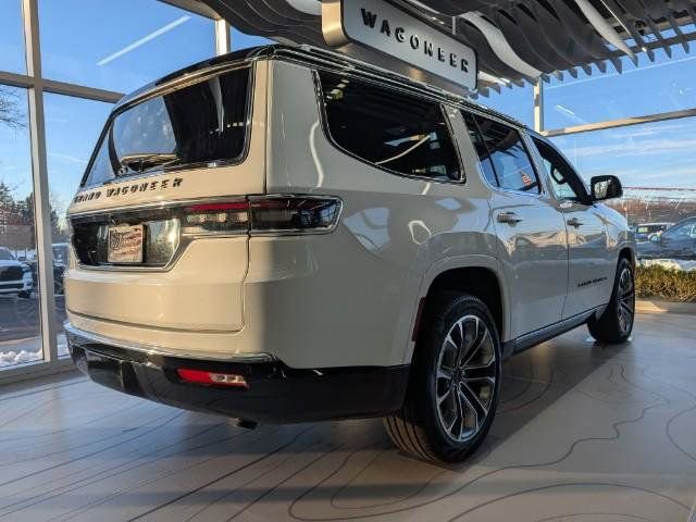 New 2025 Jeep Grand Wagoneer Series III w/ HD Trailer Tow Package image 2