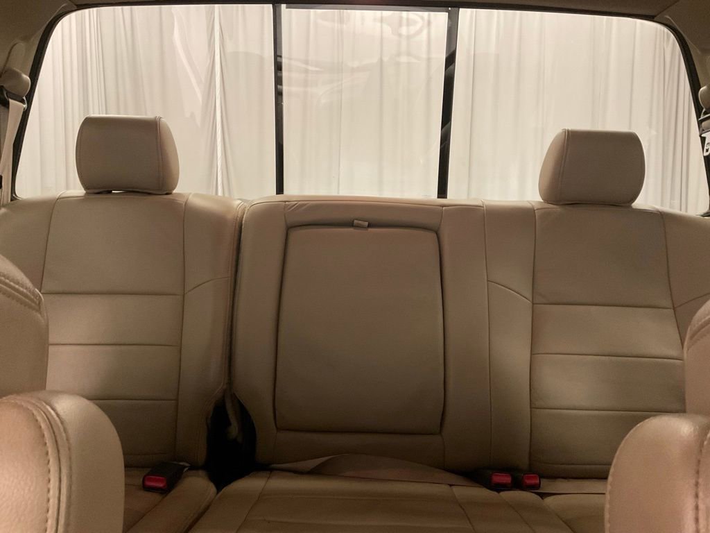 Used 2004 Ford F350 Lariat image 28