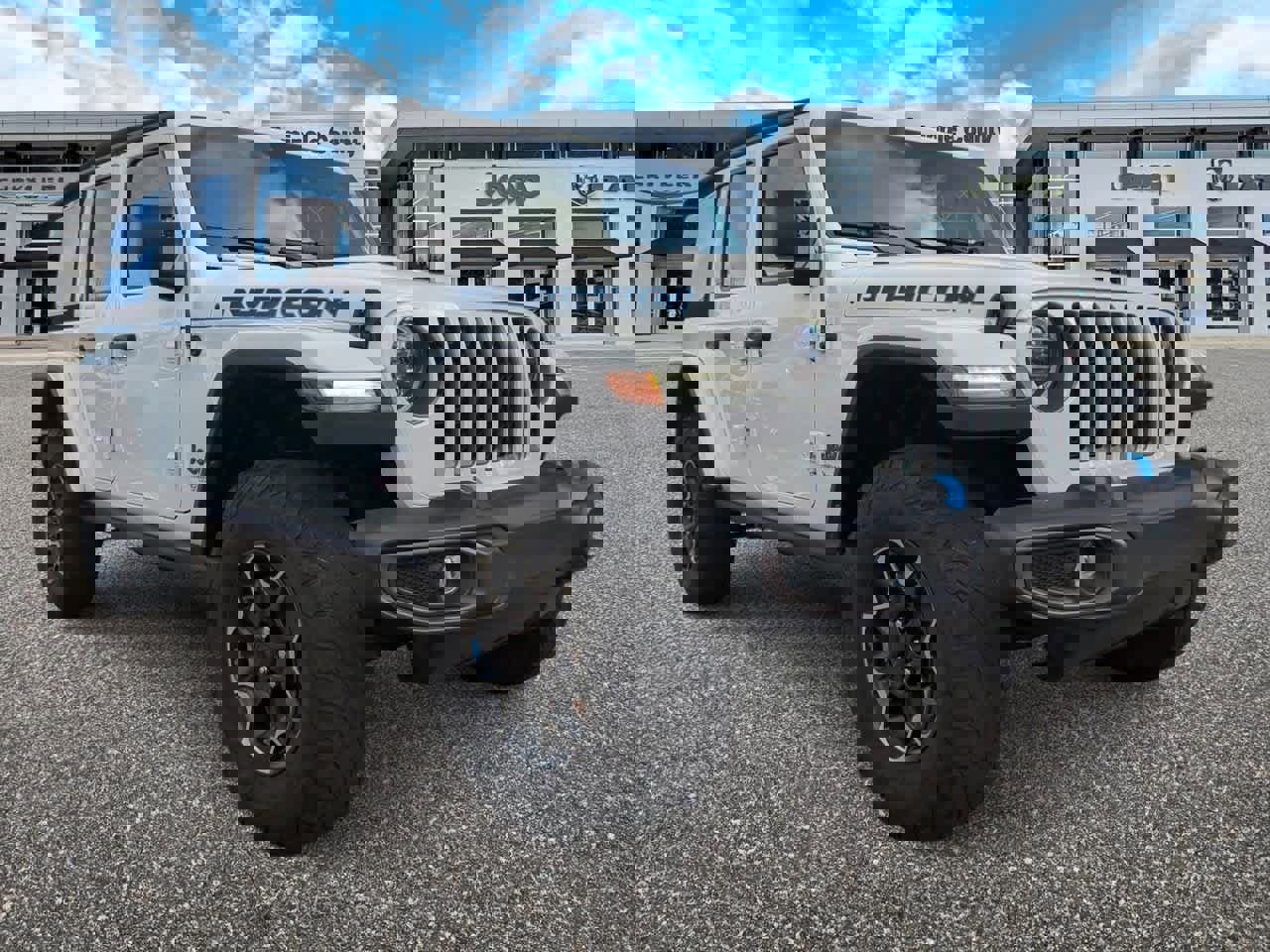 Used 2022 Jeep Wrangler Unlimited Rubicon 4xe w/ Cold Weather Group image 2