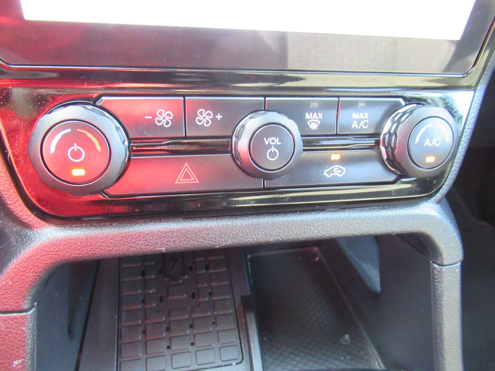 Used 2025 Ford Ranger XLT w/ Equipment Group 301A High AWD/4WD image 28