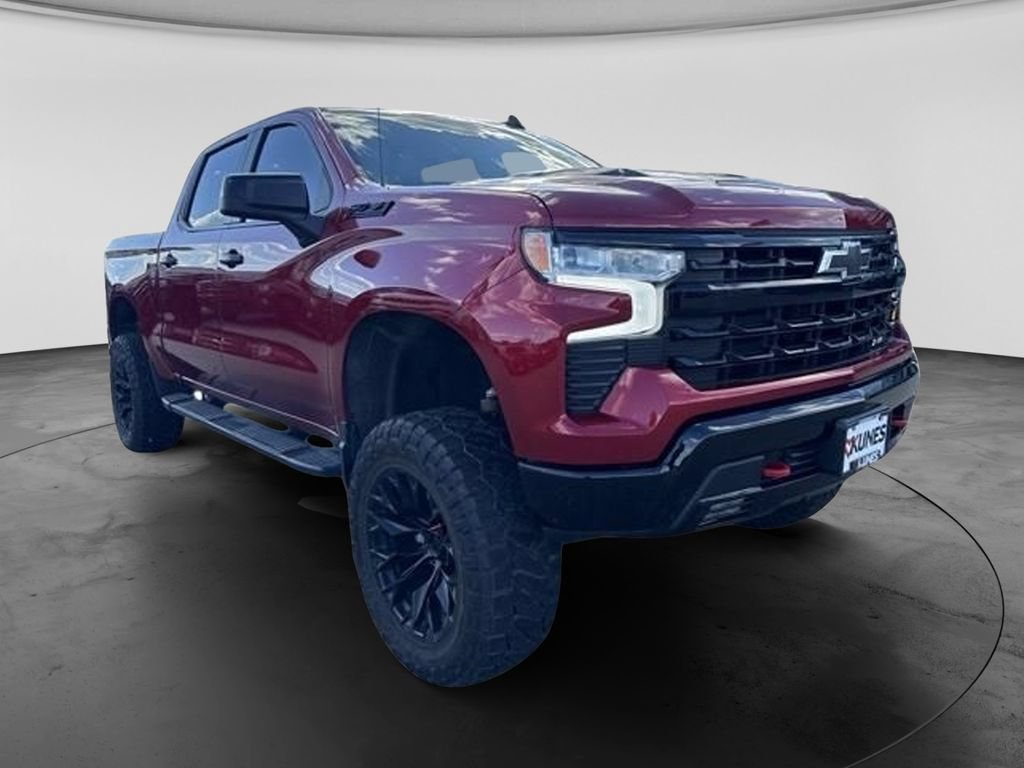 Used 2024 Chevrolet Silverado 1500 LT Trail Boss w/ Convenience Package II AWD/4WD image 6