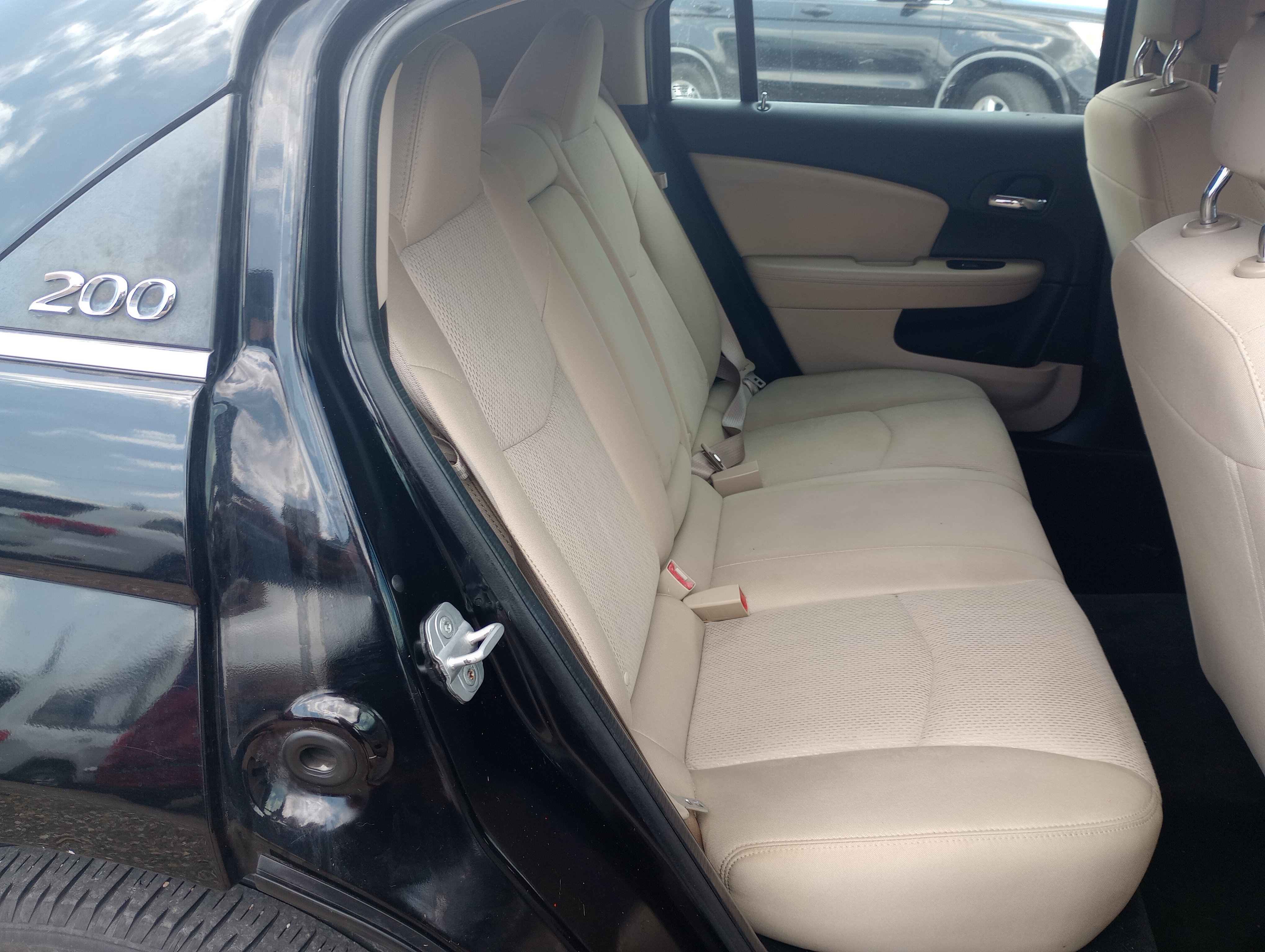 Used 2012 Chrysler 200 LX image 12
