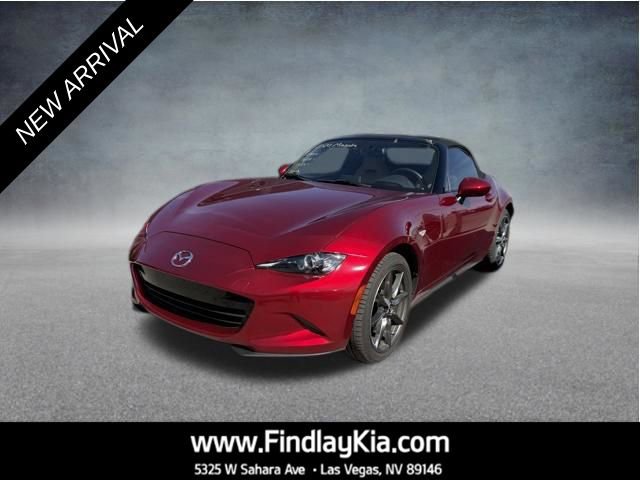 Used 2020 MAZDA MX-5 Miata Grand Touring RWD image 1
