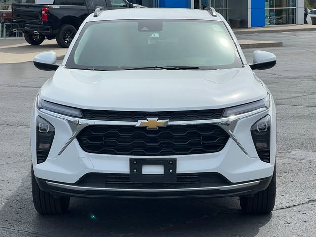 New 2026 Chevrolet Trax LT w/ Driver Confidence Package FWD image 35