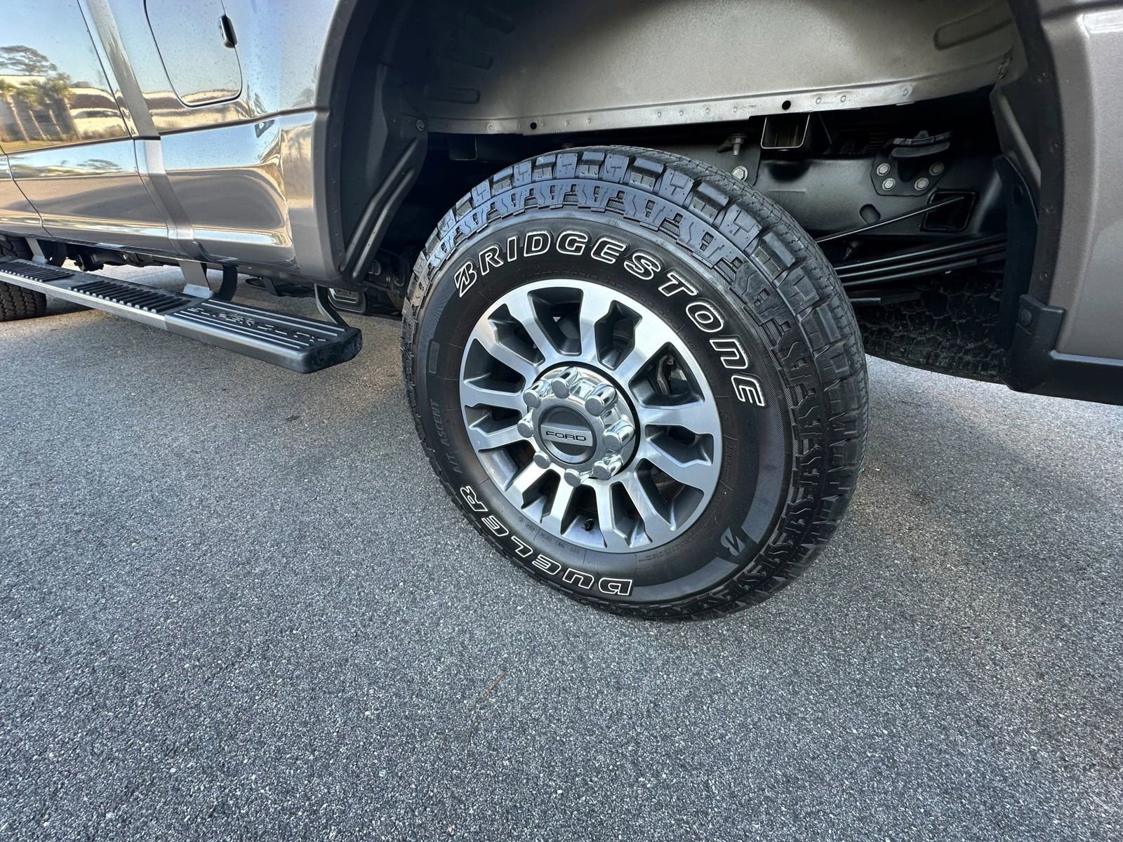 Used 2022 Ford F350 Lariat w/ Lariat Value Package image 9