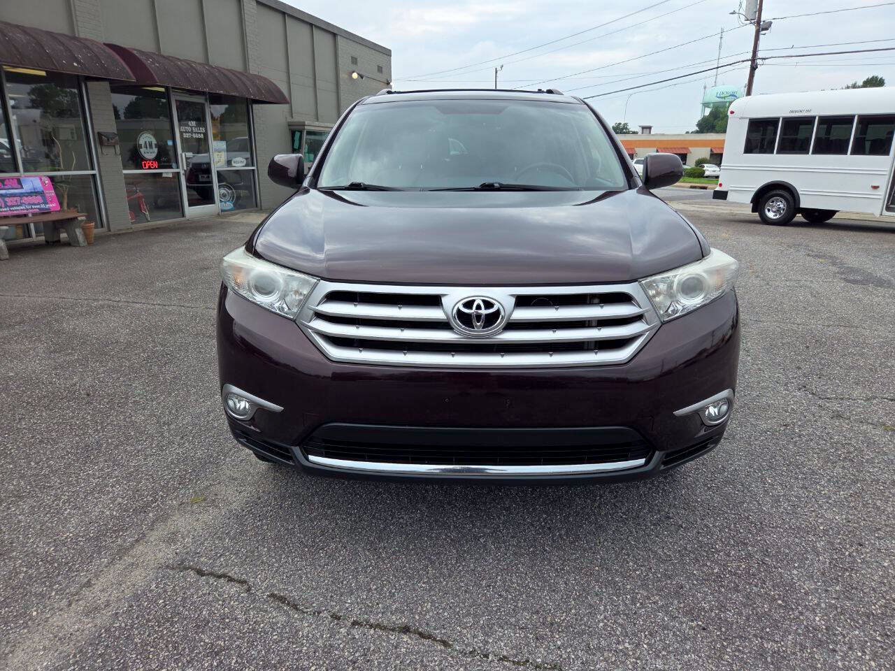 Used 2013 Toyota Highlander SE AWD/4WD image 3