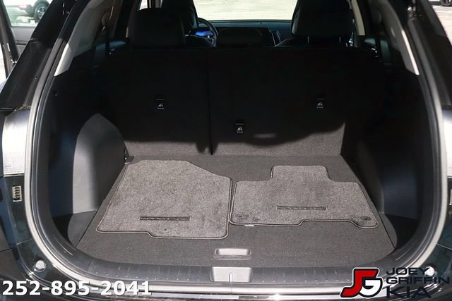 Certified 2025 Kia Sportage SX FWD image 17