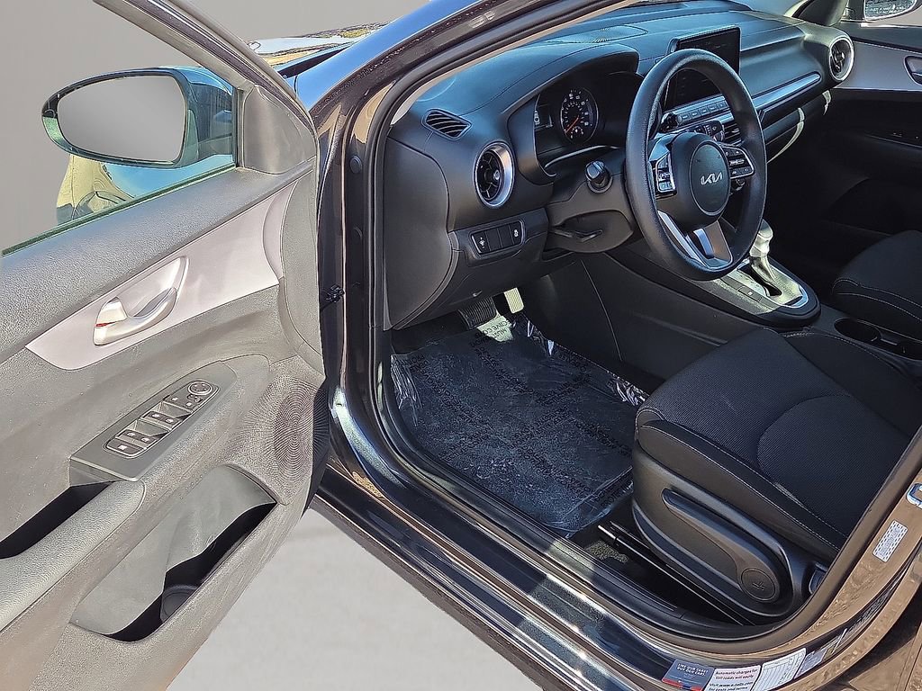 Used 2024 Kia Forte LXS image 22