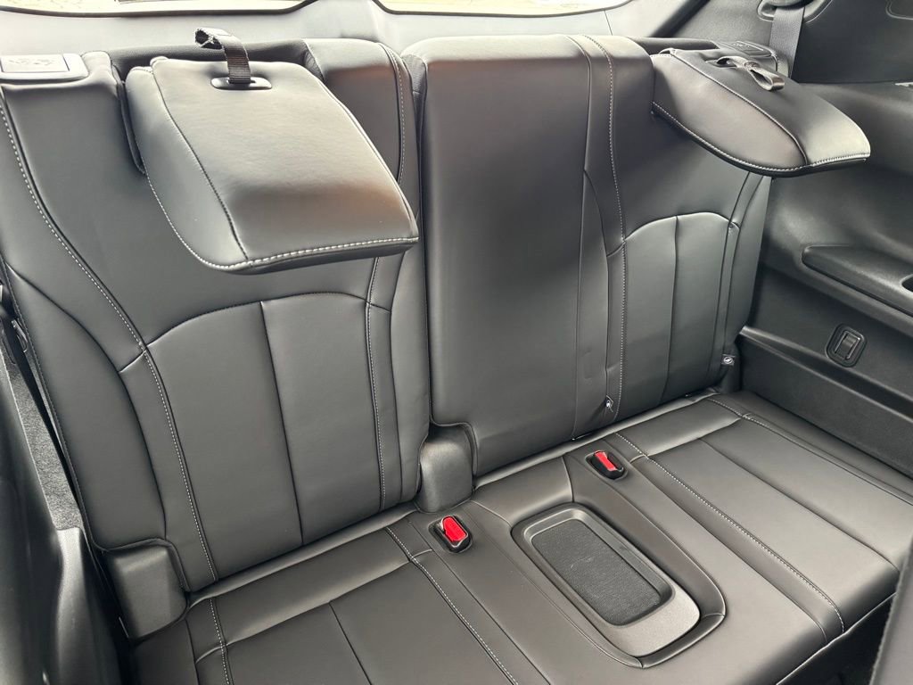 Used 2025 INFINITI QX60 Luxe w/ Black Edition image 30