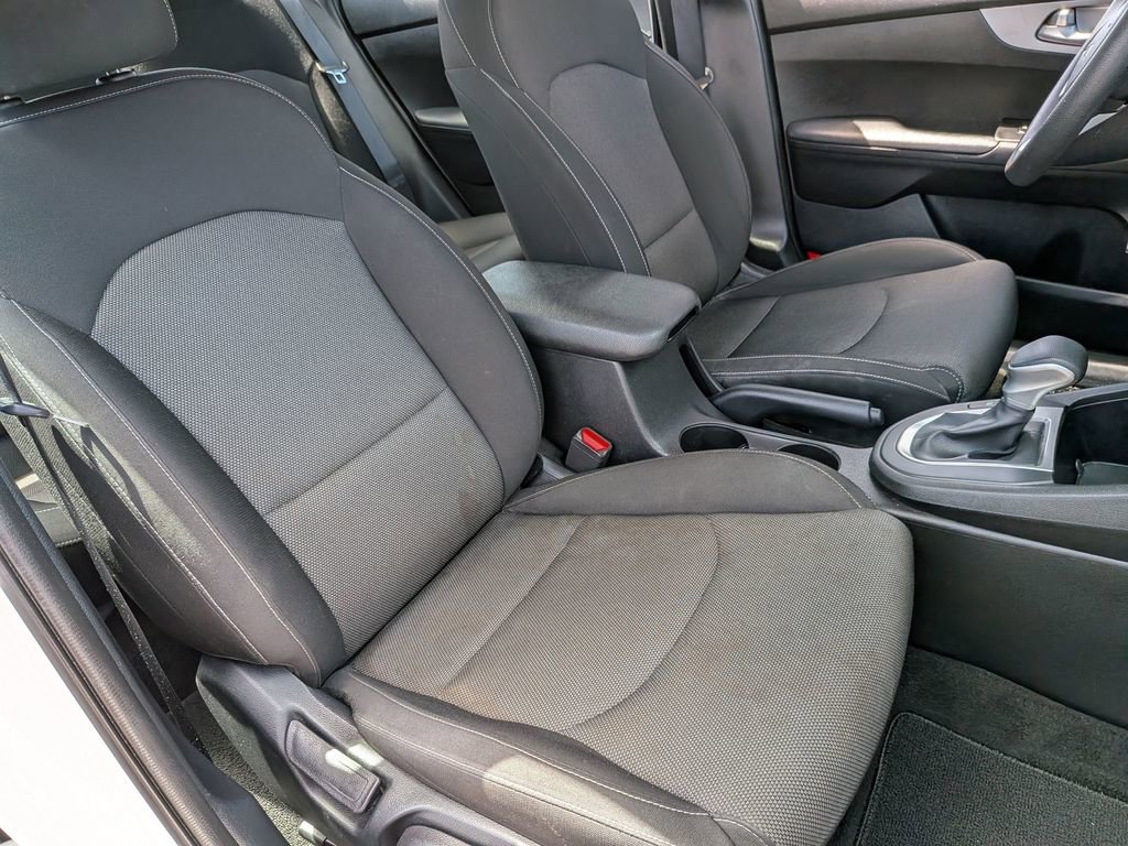 Used 2023 Kia Forte LXS FWD image 28
