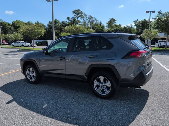 Certified 2022 Toyota RAV4 XLE FWD image 6