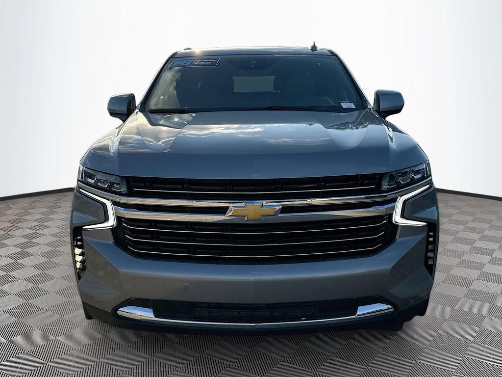 Used 2023 Chevrolet Suburban LT image 2