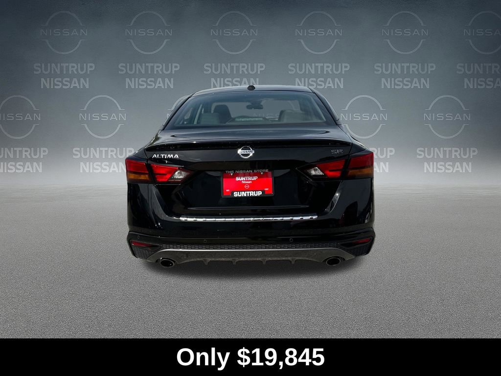 Used 2020 Nissan Altima 2.5 SR w/ Premium Package FWD image 4
