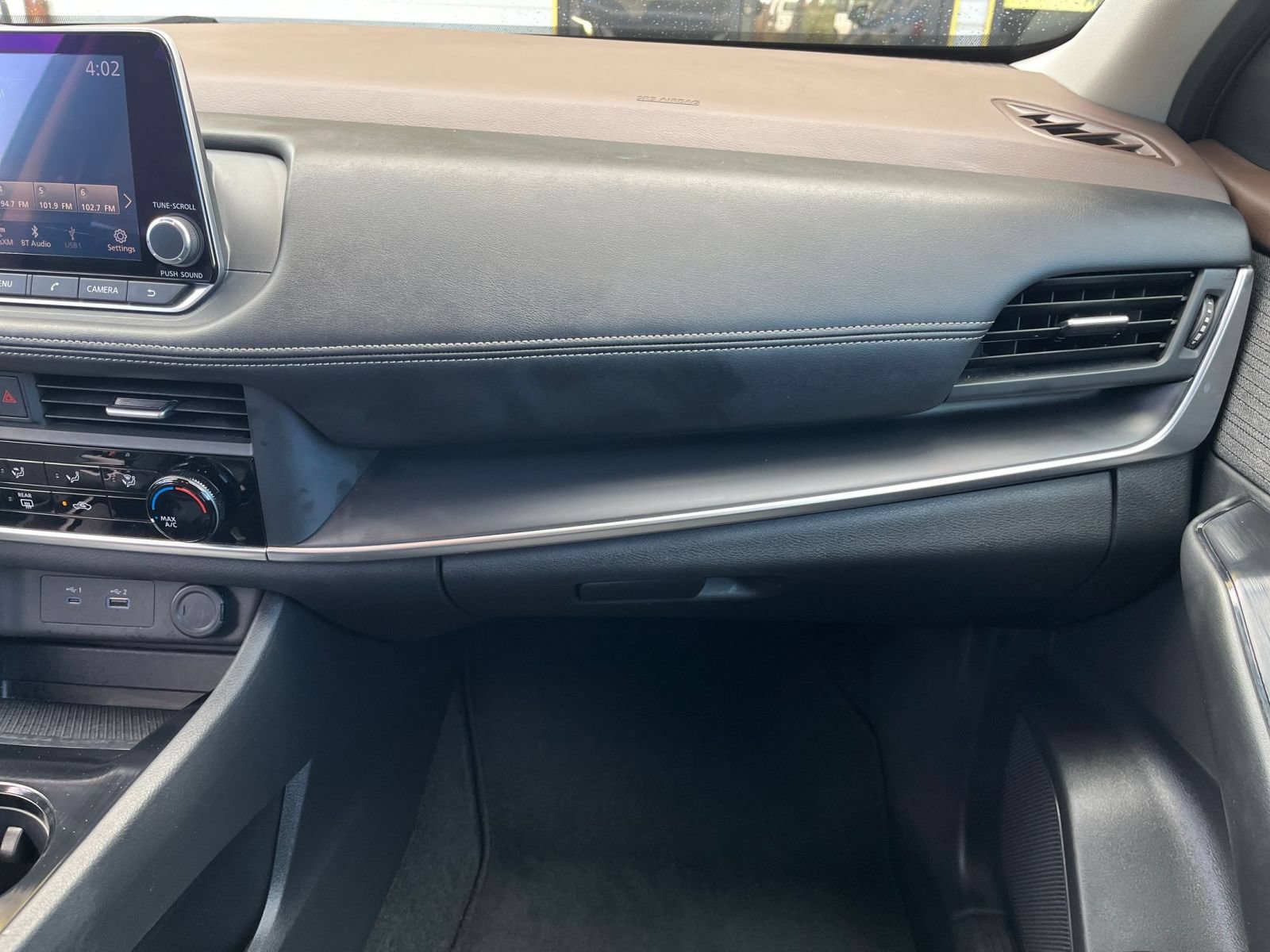 Used 2023 Nissan Rogue S FWD image 34