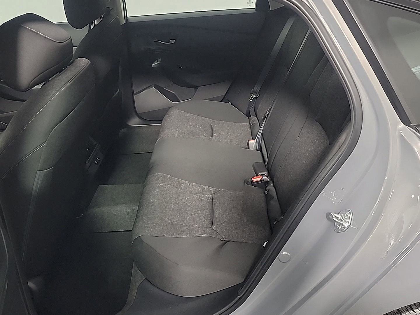 Certified 2025 Honda Accord SE image 17