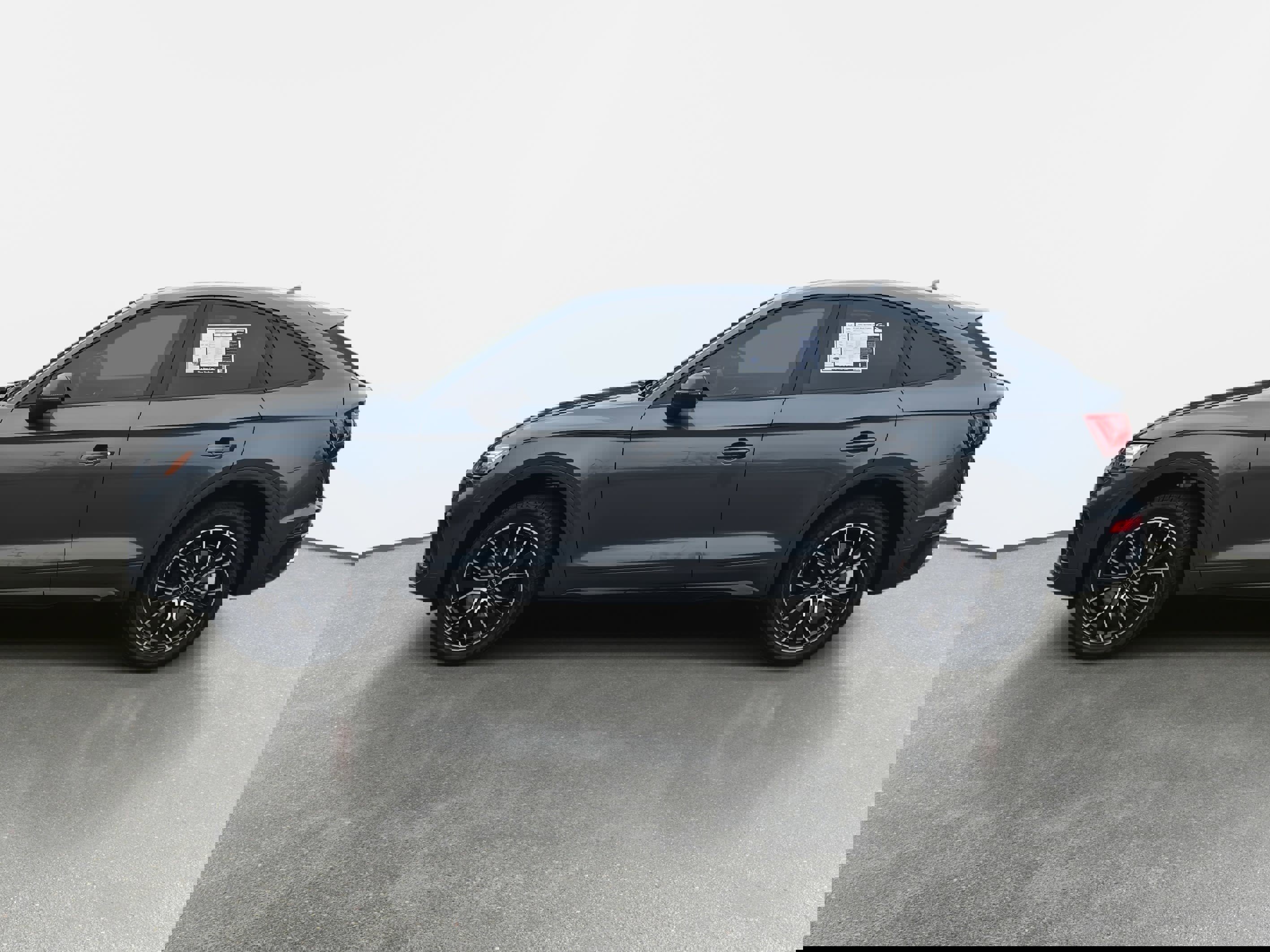 Used 2024 Audi SQ5 Prestige image 8