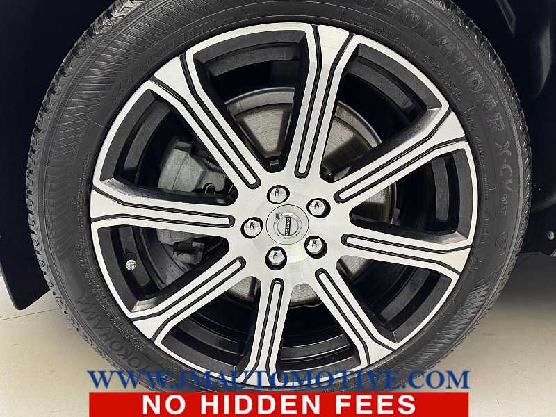 Used 2020 Volvo XC60 T6 Inscription w/ Protection Package AWD/4WD image 9