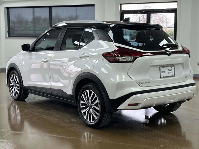 Used 2024 Nissan Kicks SV image 8