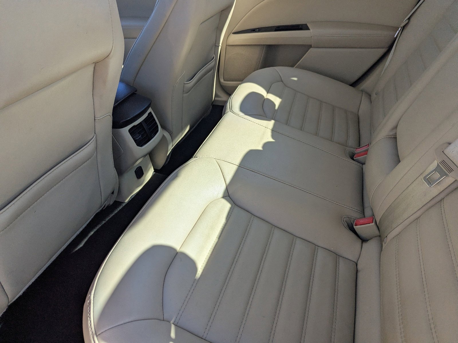 Used 2014 Ford Fusion SE w/ Equipment Group 202A image 14