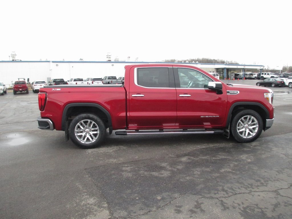 Used 2022 GMC Sierra 1500 SLT w/ SLT Premium Package image 4
