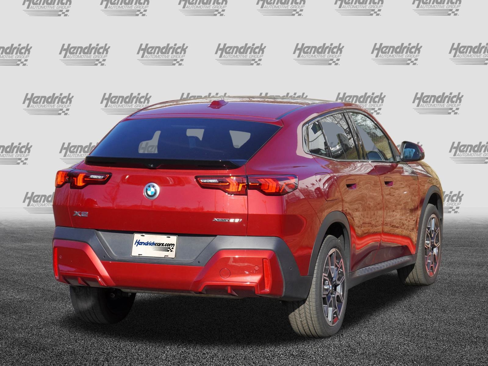 Certified 2025 BMW X2 xDrive28i image 8