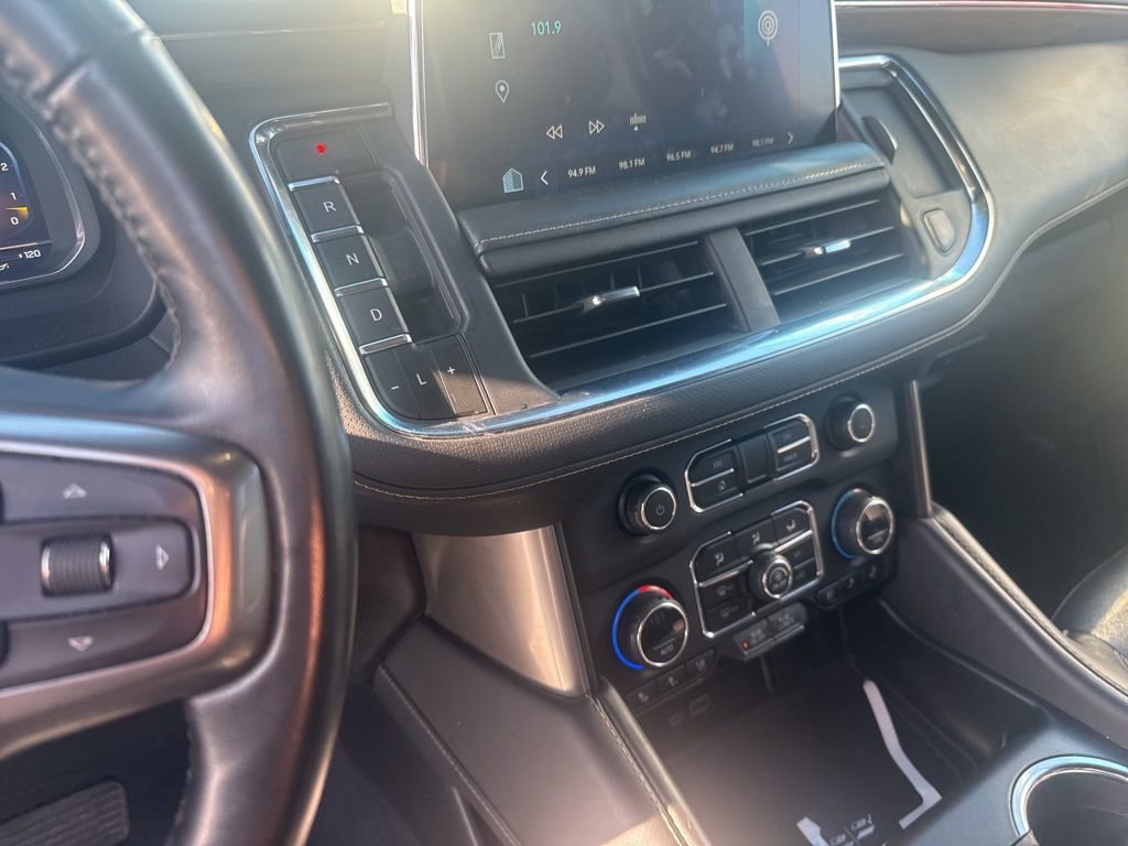 Used 2023 Chevrolet Suburban Premier image 24