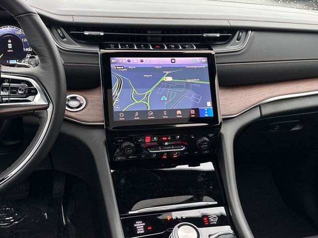 New 2025 Jeep Grand Cherokee Summit w/ Obsidian Package image 39