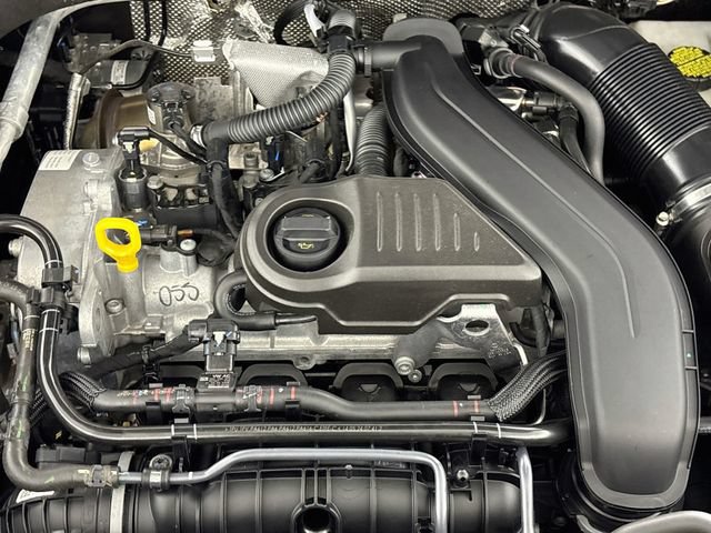 Certified 2025 Volkswagen Taos S AWD/4WD image 31