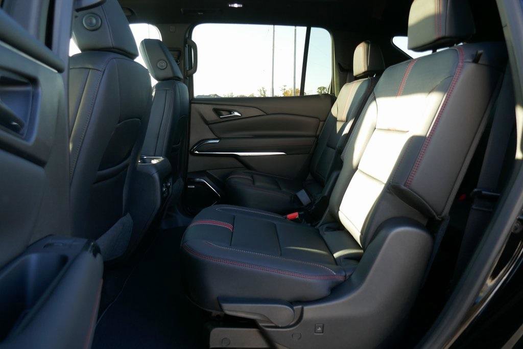 New 2026 Chevrolet Traverse RS image 18