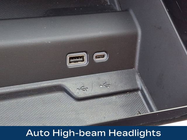 Used 2025 Chevrolet Tahoe LS image 17