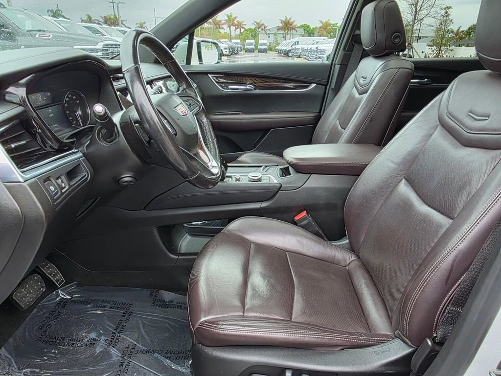 Used 2021 Cadillac XT6 Premium Luxury FWD image 25