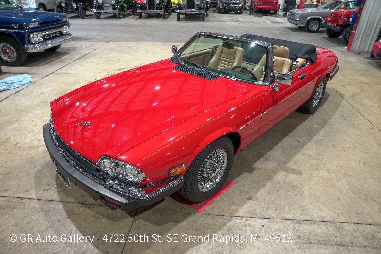 Used 1989 Jaguar XJS V12 Convertible RWD image 15