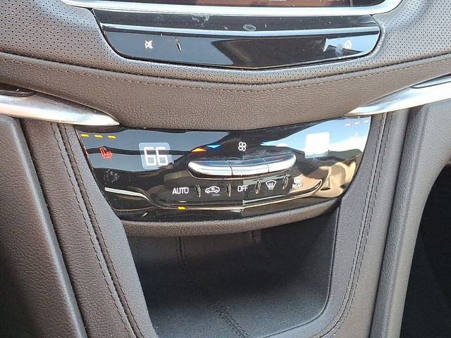 Certified 2022 Cadillac XT5 Premium Luxury image 20