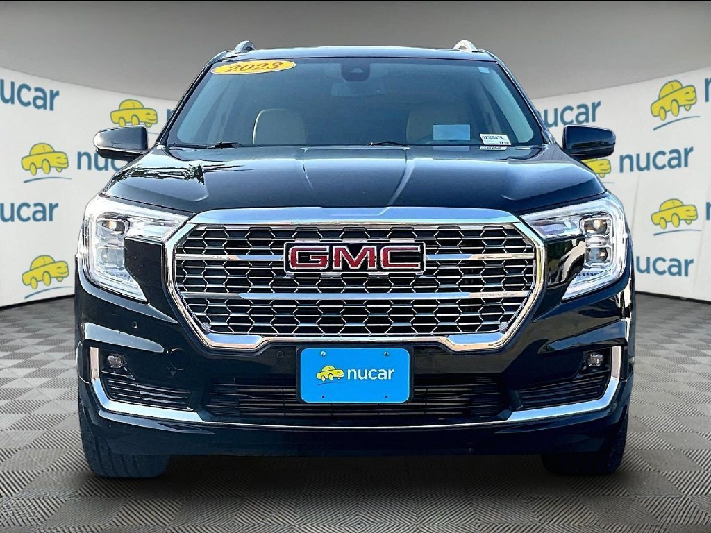 Used 2023 GMC Terrain Denali AWD/4WD image 2