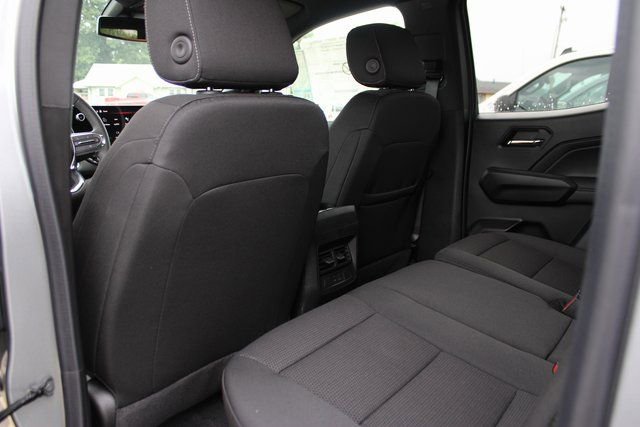 New 2026 GMC Canyon Elevation w/ Convenience Package image 32