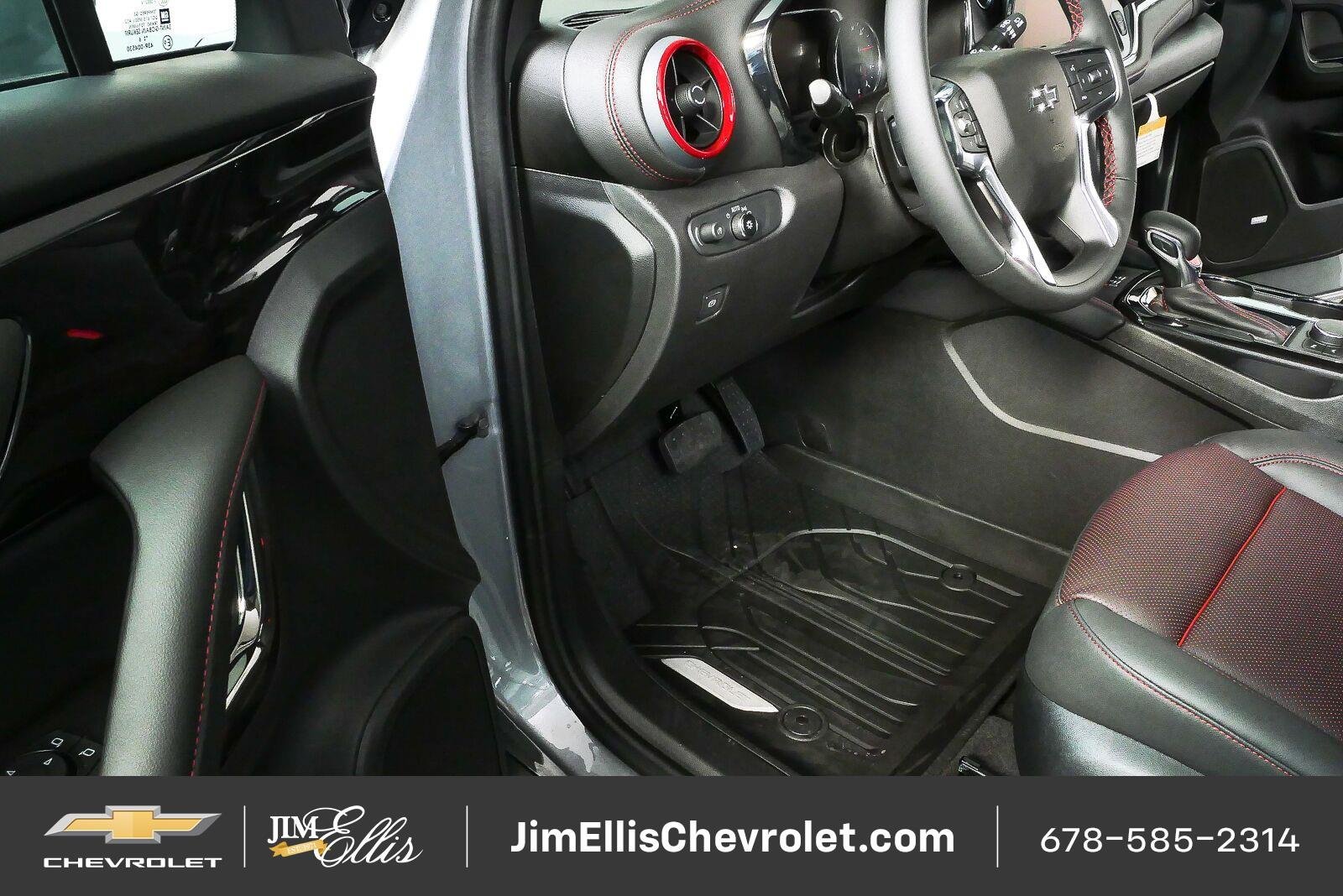 New 2026 Chevrolet Blazer RS w/ LPO, Floor Liner Package FWD image 9