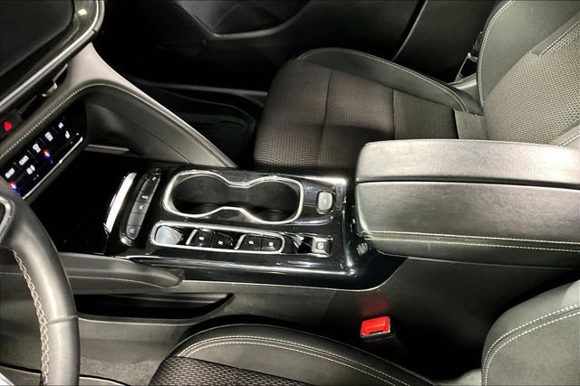 Used 2022 Buick Envision Preferred image 17