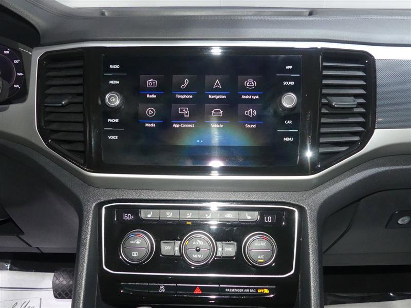 Used 2022 Volkswagen Atlas Cross Sport SE w/ Panoramic Sunroof Package image 35