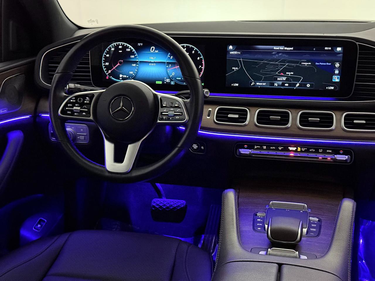 Used 2022 Mercedes-Benz GLS 450 4MATIC image 32