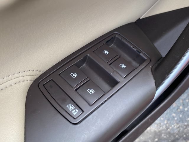 Used 2012 Buick Regal Premium FWD image 12