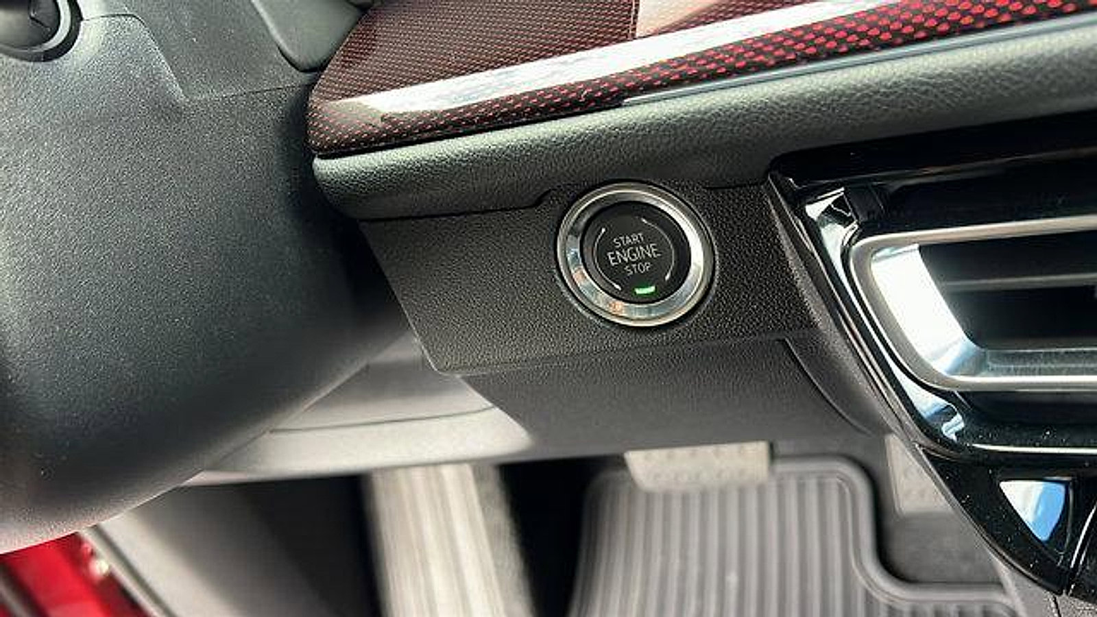 New 2026 Chevrolet Traverse RS image 28