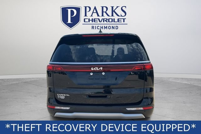 Used 2024 Kia Carnival EX FWD image 7