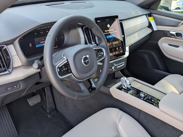 New 2026 Volvo XC90 T8 Plus w/ Protection Package Premier AWD/4WD image 7