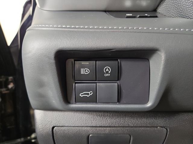 Used 2025 Toyota Highlander XSE AWD/4WD image 31