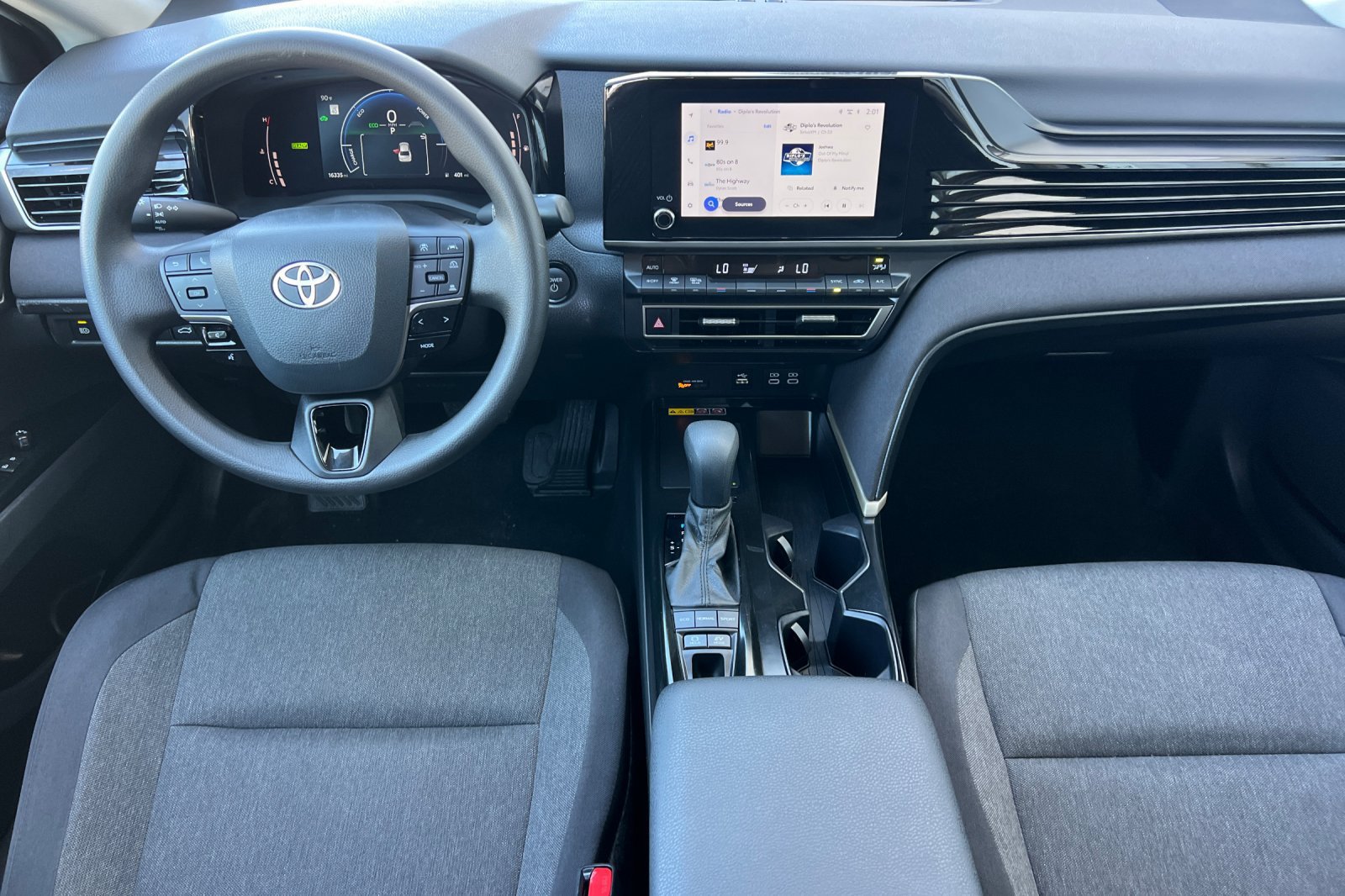 Used 2026 Toyota Camry LE FWD image 15