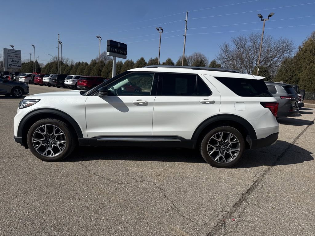 Used 2025 Ford Explorer Platinum w/ Ultimate Package image 4