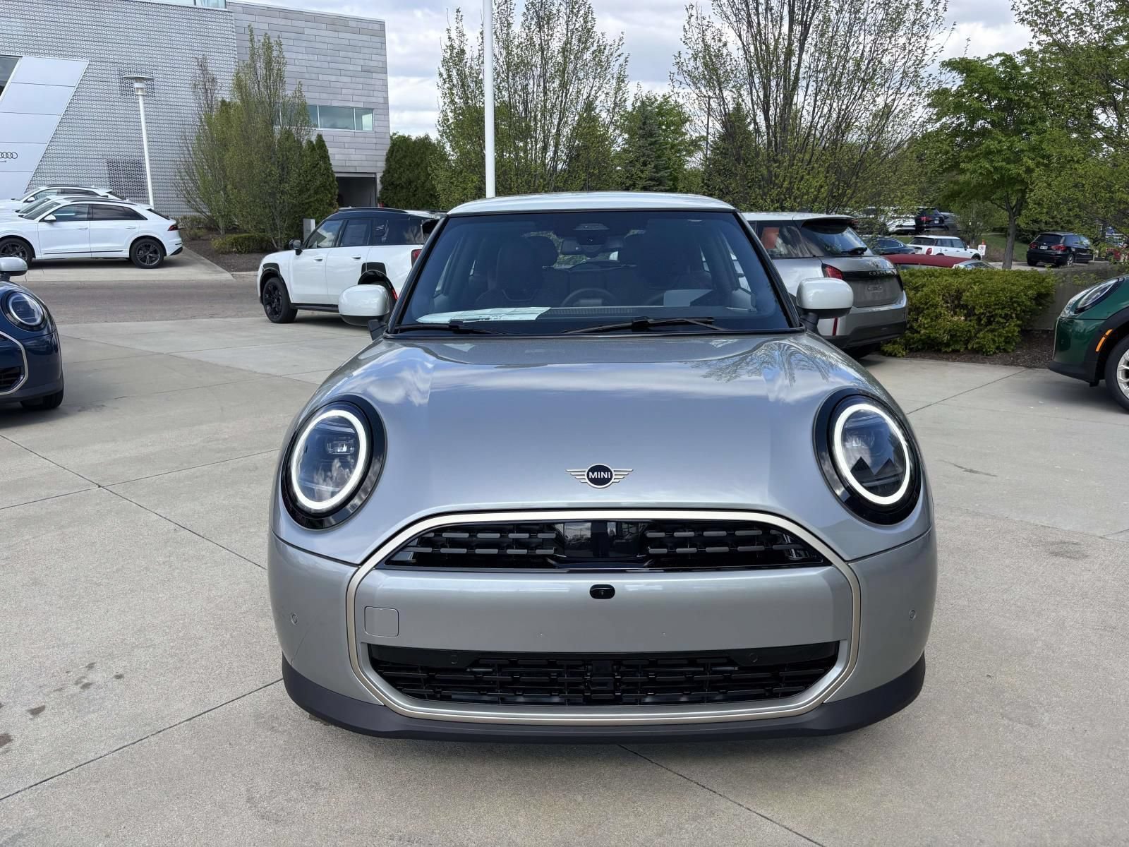 New 2026 MINI Cooper 2-Door Hardtop FWD image 2