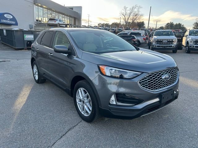 Used 2023 Ford Edge SEL w/ Convenience Package image 2