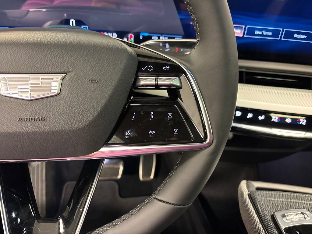 New 2026 Cadillac Optiq Sport 1 image 32